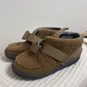 Chaco Natural Brown Ramble Fluff Shoes Women’s 6
